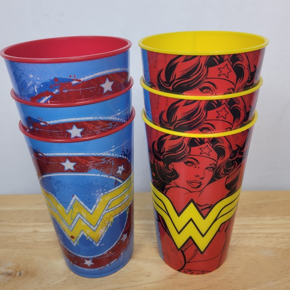 Wonder Woman Plastic Cups Set 6 DC Comics Licensed Party Tumblers Vintage Style